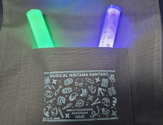 �y�����A